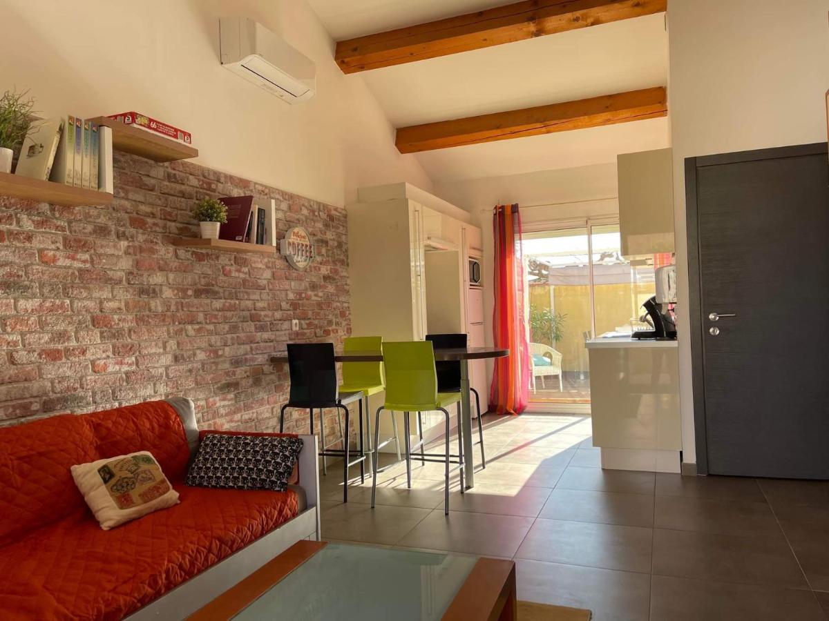Maison F2, Neuve Au Calme Avec Jardinet La Crau Exterior foto